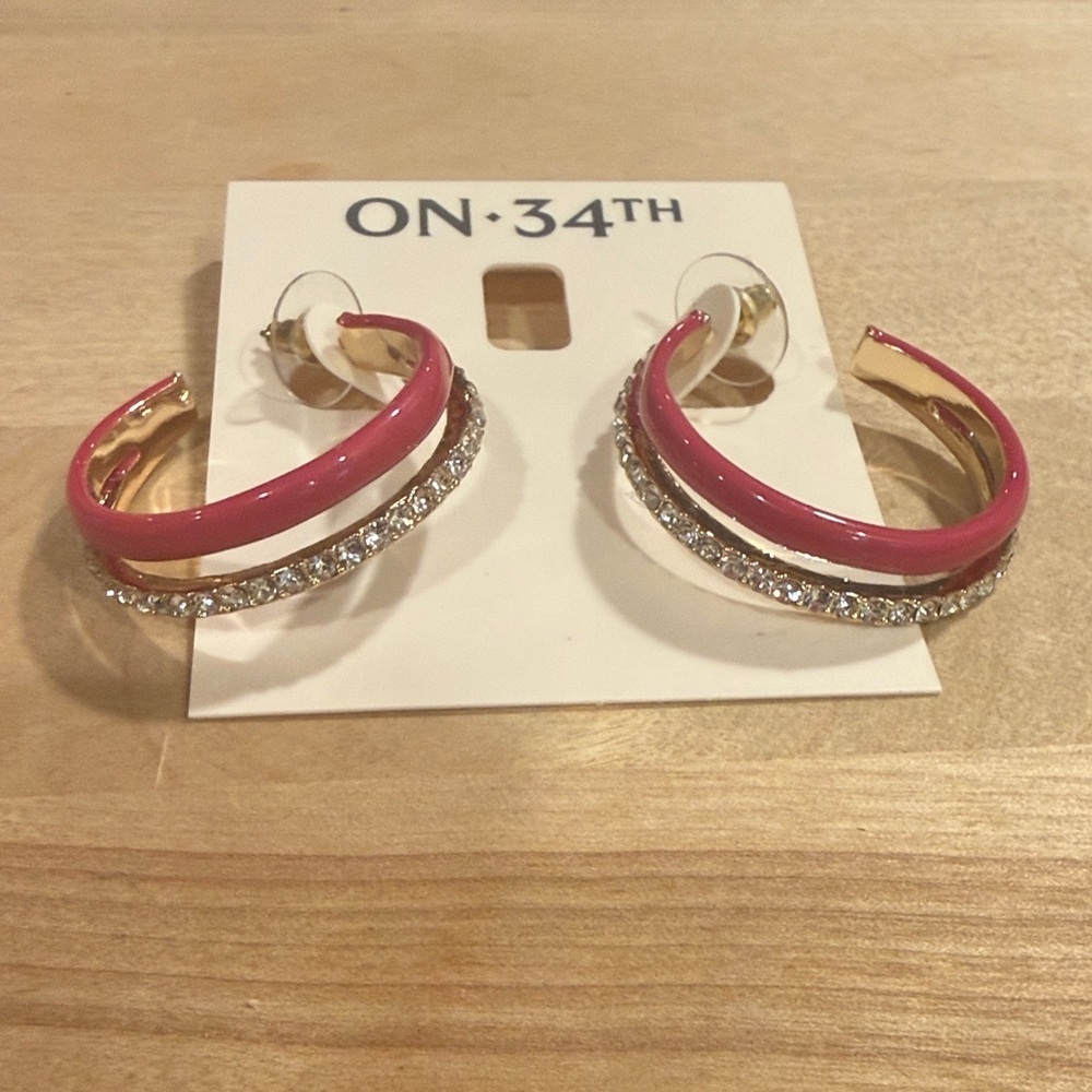 On 34th Pink & Rhinestone Hoop Earrings - Picture 4 of 4